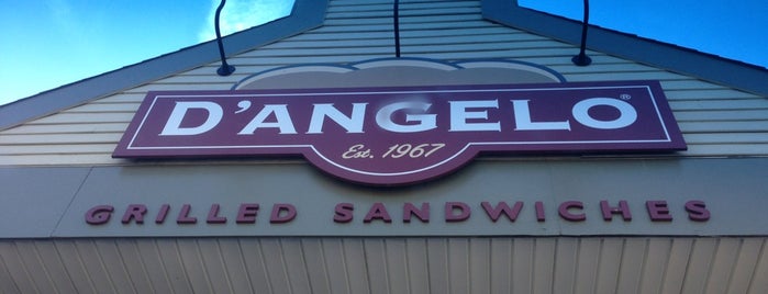 D'Angelo Grilled Sandwiches is one of Orte, die Raynie gefallen.
