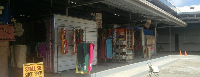 Suva Flea Market is one of สถานที่ที่ Trevor ถูกใจ.