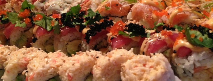 Sushi Nine is one of Locais curtidos por Will.
