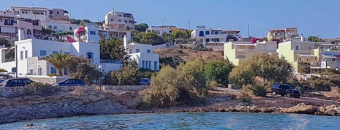 Αζολιμνος is one of Syros Island.