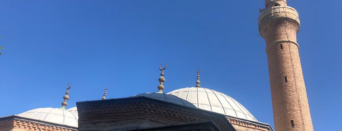 Şeyh Muhyiddin-i Yavsi Camii is one of Çorum Tarihi Yerler ve Doğal Güzellikler.