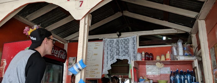 Mincho's Fast Food is one of Belize Eats.
