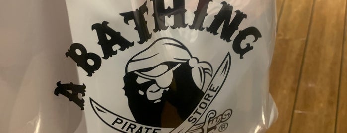 A BATHING APE PIRATE STORE is one of 鳥栖プレミアムアウトレット.
