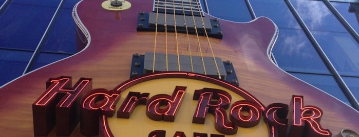 Hard Rock Cafe Las Vegas is one of Vegas Favorites by a Local.