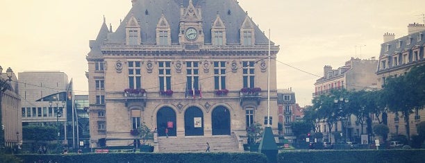 Mairie de Vincennes is one of Orte, die Madinelle gefallen.