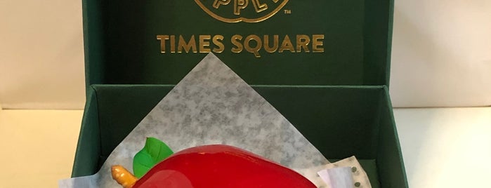 Krispy Kreme Flagship is one of NYC DOs.