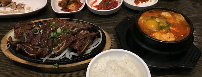 BCD Tofu House is one of Larry : понравившиеся места.