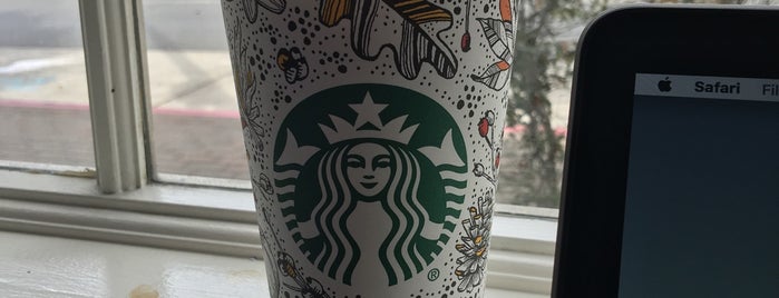 Starbucks is one of Larryさんのお気に入りスポット.