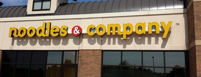Noodles & Company is one of zachさんのお気に入りスポット.