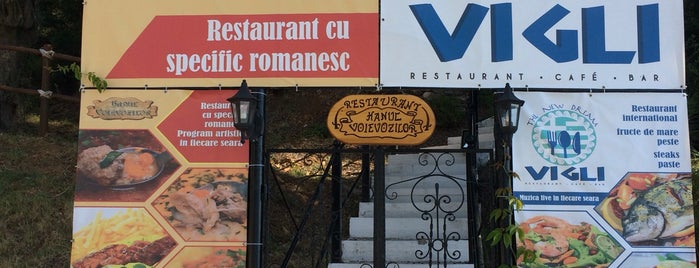 Vigli Restaurant and Bar is one of Thasos Yemek Yerleri.