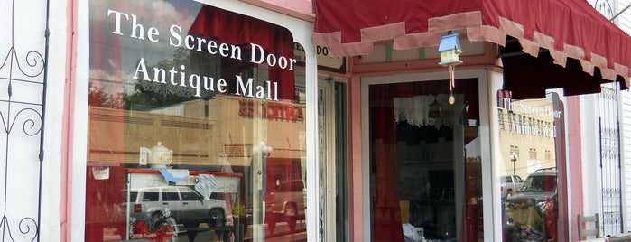 The Screen Door Antique Mall is one of Places I Need To Visit.
