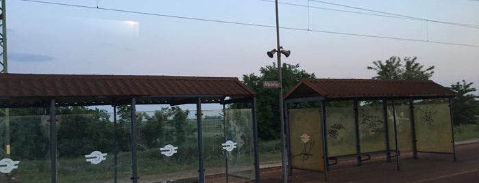 Abony vasútállomás is one of Pályaudvarok, vasútállomások (Train Stations).