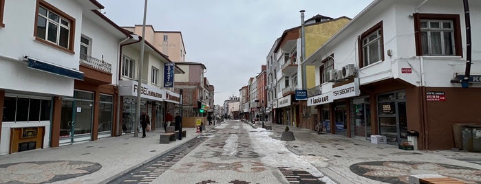 Cihanbeyli Çarşı is one of Orte, die Onur gefallen.
