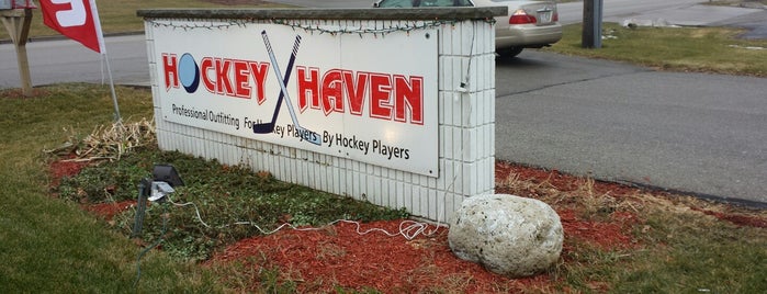 Hockey Haven is one of Tempat yang Disukai Shyloh.