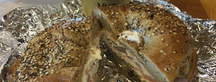 Kosher Giant Bagel is one of My Restaurant.