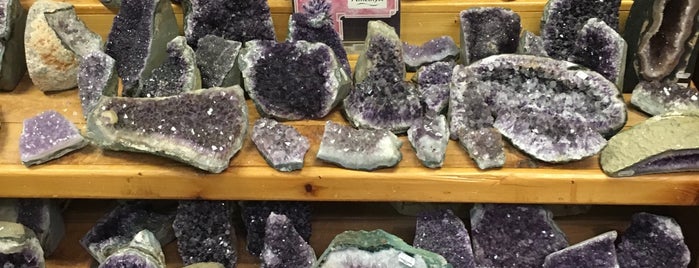 Black Market Minerals is one of Pheonix, Arizona.