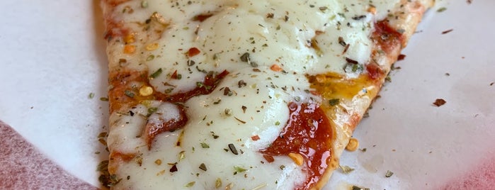 Grandpa's Brick Oven Pizza is one of Inwood - Cloisters Food + More.