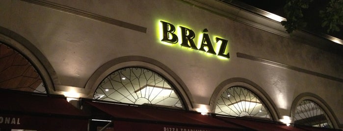 Bráz Pizzaria is one of Melhores Restaurantes e Bares do RJ.