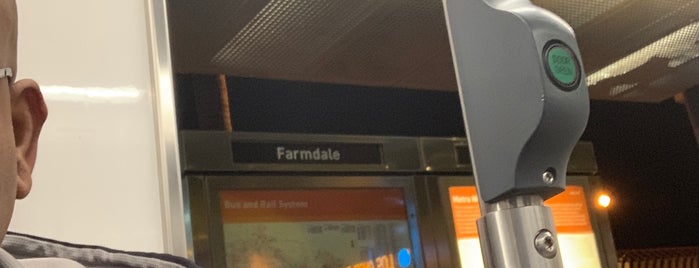 Metro Rail - Farmdale Station (E) is one of Metro Route.