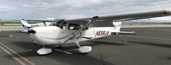 West Valley Flying Club SQL is one of Tempat yang Disukai Bradley.