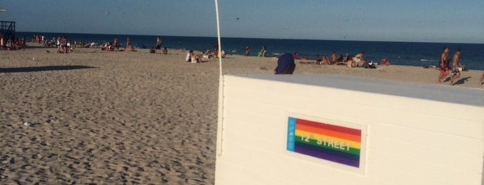 Gay Beach South Beach is one of Tempat yang Disukai Bryan.