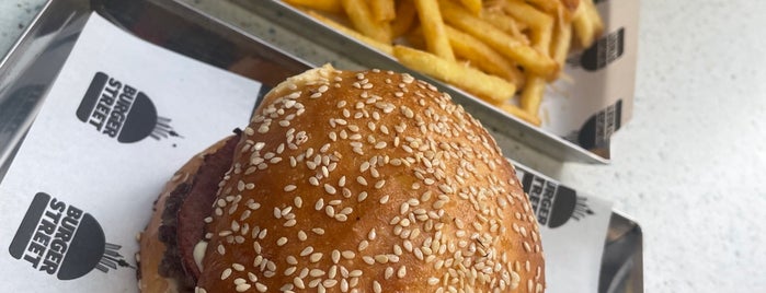 Burger Street is one of İzmir Hamburger.