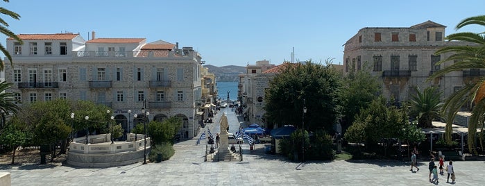 Διοικητικό Πρωτοδικείο Σύρου is one of Syros.