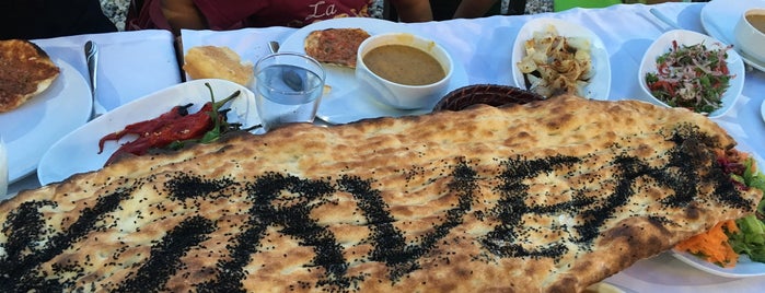 Göçmen Restaurant Belen is one of Orte, die Burak gefallen.