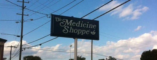 The Medicine Shoppe is one of Orte, die Harry gefallen.