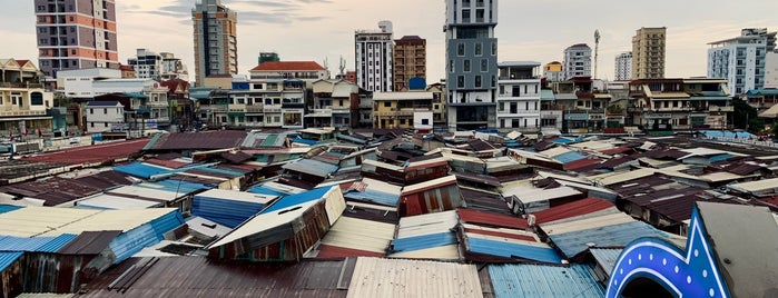 Sundown Social Club is one of Phnom Penh.