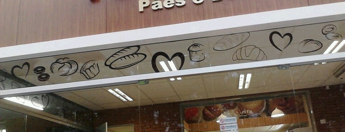 Favorita Pães & Doces is one of Checks.