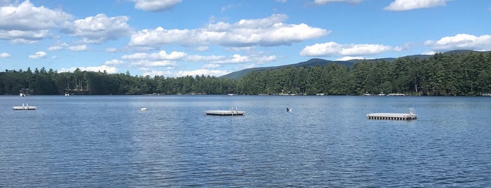 Lake Winnipesaukee is one of Jacquelineさんのお気に入りスポット.