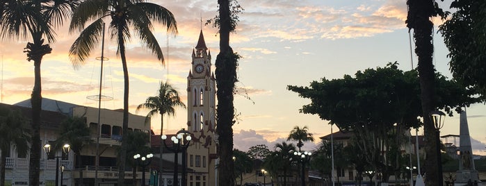 Plaza de Armas is one of Iquitos ya vuelta !!!.