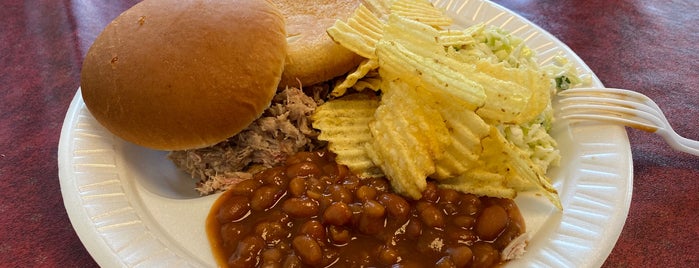Charlies BBQ is one of Greenville Food.