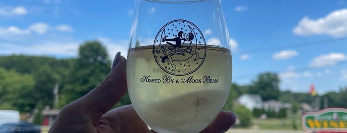 Silver Moon Winery is one of Amish Country.