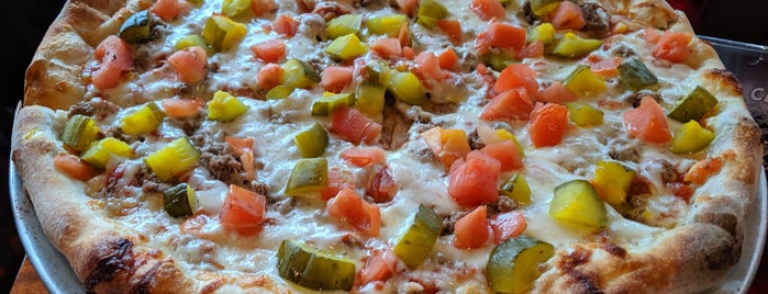 Simply Divine Pizza Co. is one of Lugares favoritos de Jed.