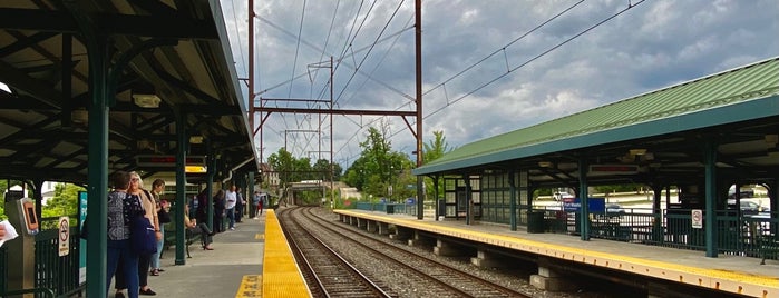 SEPTA Fort Washington Station is one of SEPTA Stops.