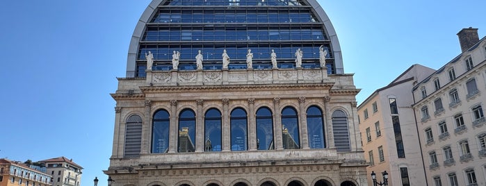 Opéra de Lyon is one of France (Paris, Lyon).