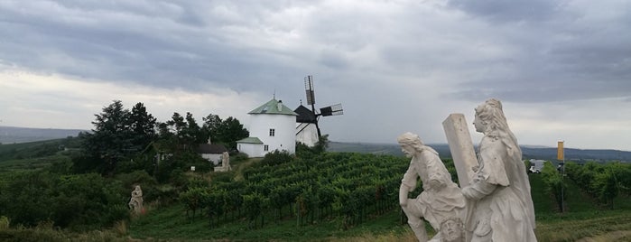 Windmühle Retz is one of Tempat yang Disukai Jarmil M..