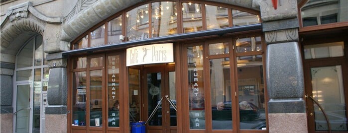 Café Paris is one of Restaurants in Hamburg, in denen ich speiste.