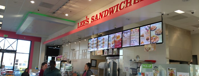 Lee's Sandwiches is one of Tempat yang Disukai Karen.