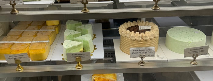 Lady Wong Pastry & Kuih Boutique is one of Cafés & Bakeries New York.