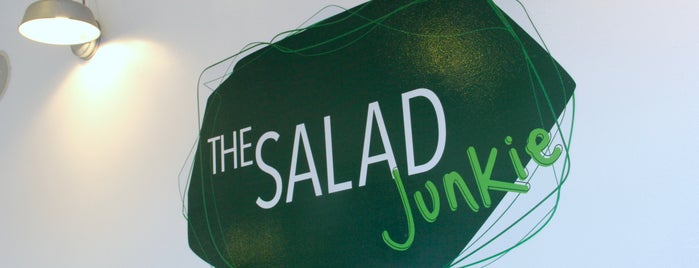 The Salad Junkie is one of สถานที่ที่บันทึกไว้ของ Lizzie.