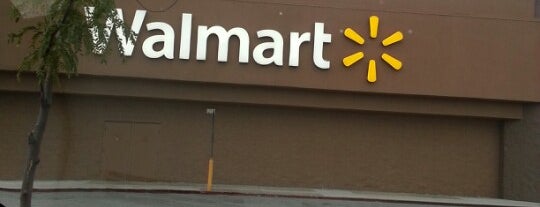 Walmart Supercenter is one of สถานที่ที่ Dorothy ถูกใจ.