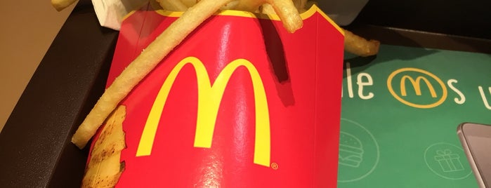 McDonald's is one of Lieux qui ont plu à Rafael.
