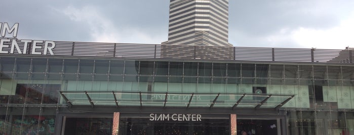 Siam Center is one of Orte, die Shin gefallen.