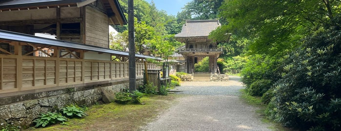 龍翔山 華蔵寺 is one of 島根観光スポット.