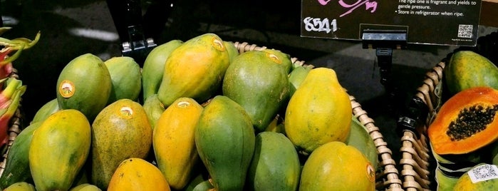 Lemon Farm is one of Locais curtidos por Sopha.