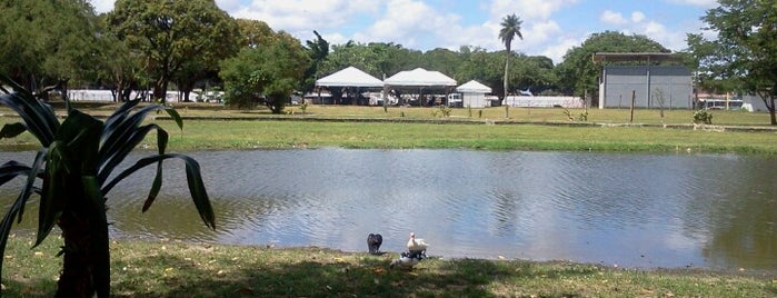 Lago do Cavouco is one of Gabriela 님이 좋아한 장소.