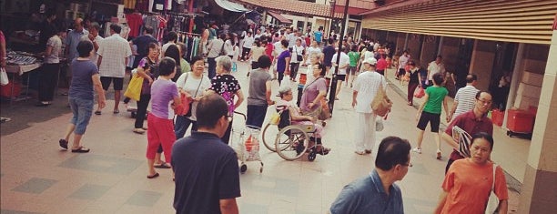 Teck Ghee Court Market & Food Centre is one of Lugares favoritos de Victor.